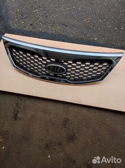 Решетка радиатора кия соренто 2012г