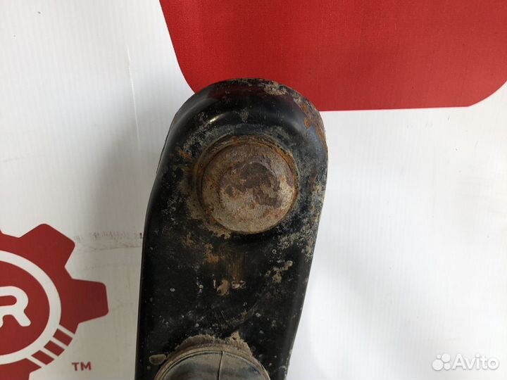 Nissan patrol Y62 рычаг задний левый