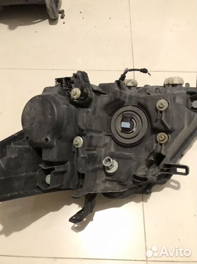 Фара на Nissan Patrol Y62(рестайлинг).Битая