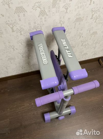 Тренажер Torneo для ног и ягодиц