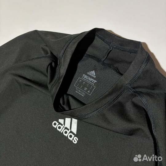 Лонгслив Adidas Techfit Black Longsleeve