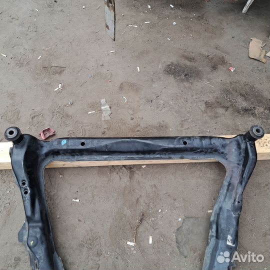 Передний Подрамник Nissan X-Trail T31