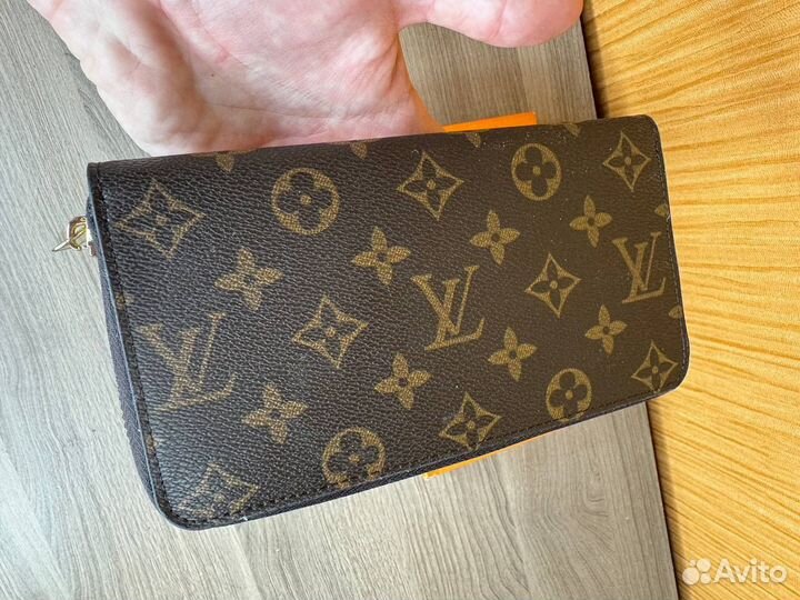 Кошелек louis vuitton