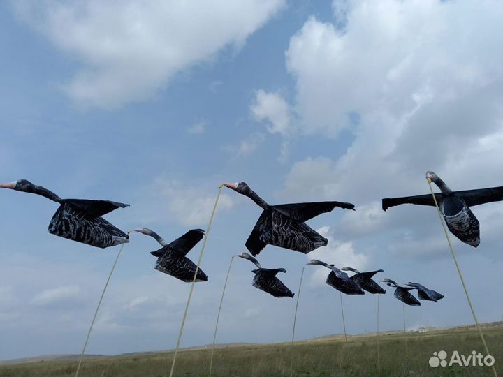 Чучело для охоты гусь гуменник (флюгер)