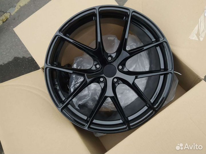 Диски разноширокие на мерседе r19 5x112 новые