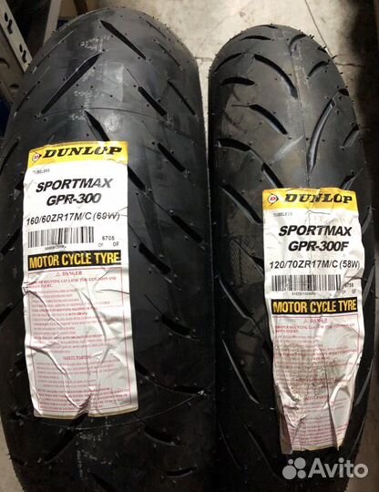 Dunlop Sportmax GPR-300 120/70ZR17 + 160/60ZR17