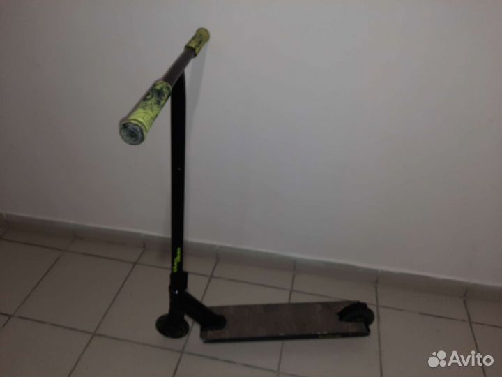 Трюковой самокат tech team voodoo