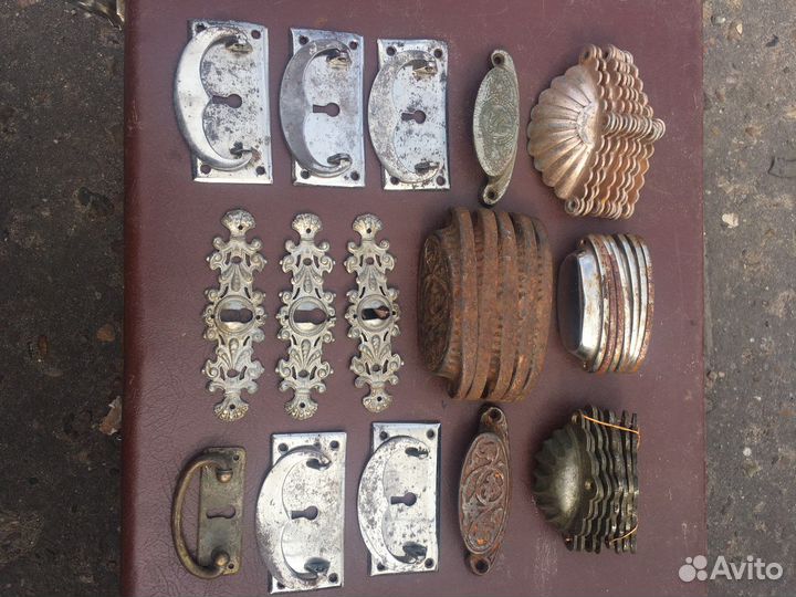 Старинные мебельные ручки