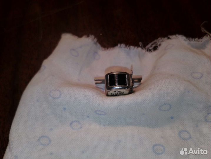 Стекло феррит 3д24.012 новые