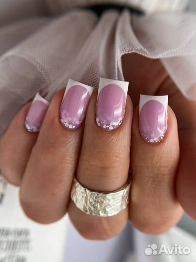 Маникюр и педикюр