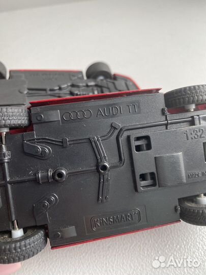 Модели машинок audi TT Coupe и Ford Mustang