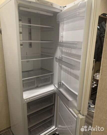 Холодильник бу hotpoint ariston