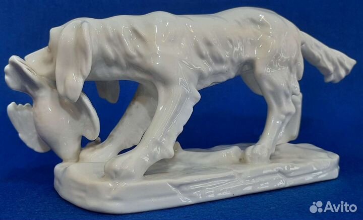 Фарфоровая статуэтка Сеттер с уткой