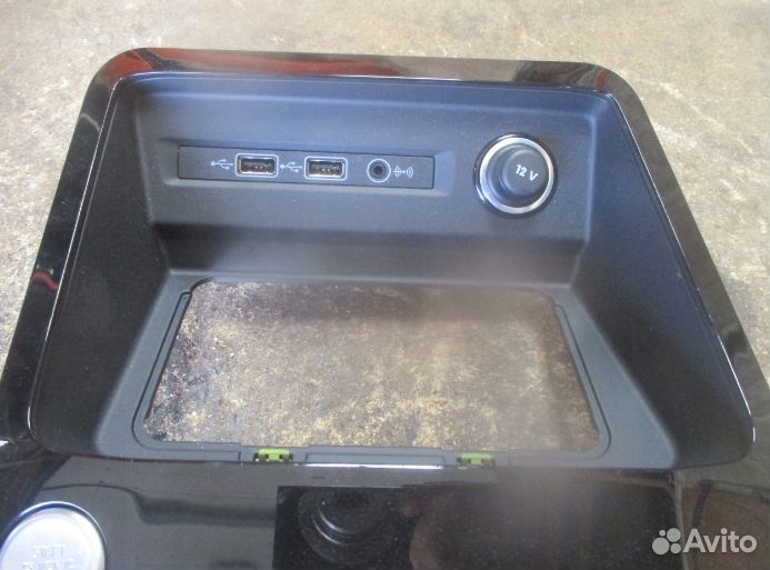 Центральный тоннель 5QF035726 VW tiguan 2