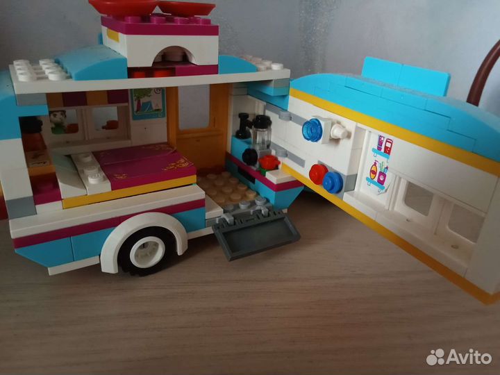 Lego friends грузовик
