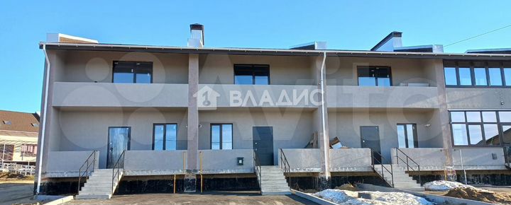 Таунхаус 141 м² на участке 6 сот.