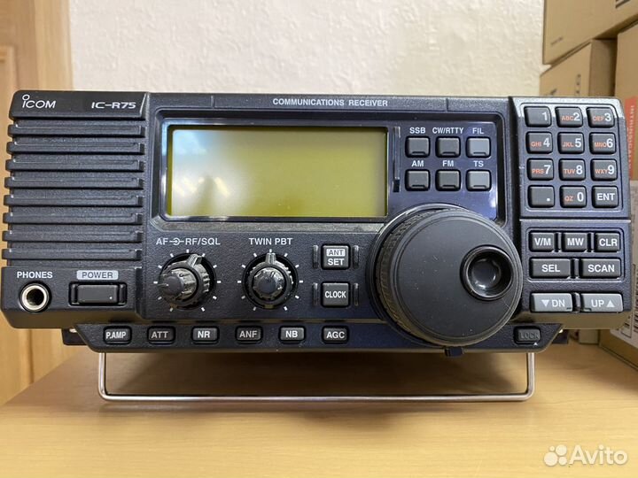 Широкополосный сканирующий кв приемник icom R75