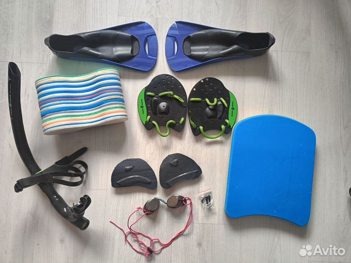 Принадлежности для плавания