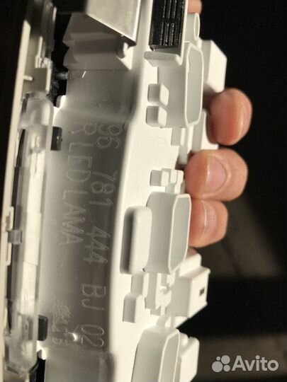 Плафон освещения салона Пежо Травеллер