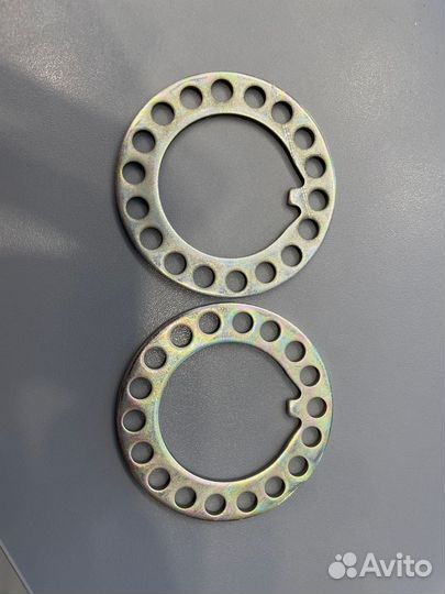 Шайба упорная подшипника передней ступицы Deer