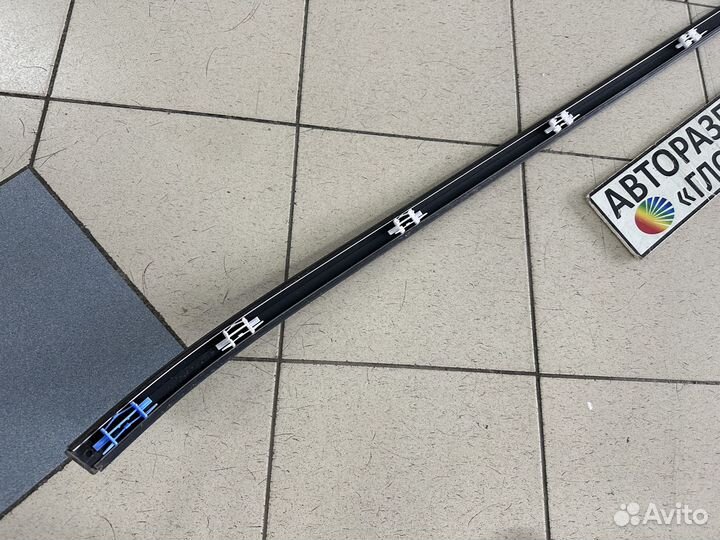 Молдинг крыши правый Киа Рио 4 Kia Rio 4