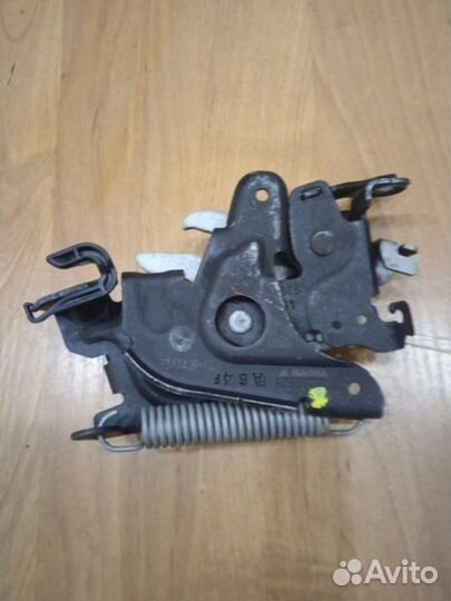 Замок капота правый Bmw 5 G30 B47D20A 2017