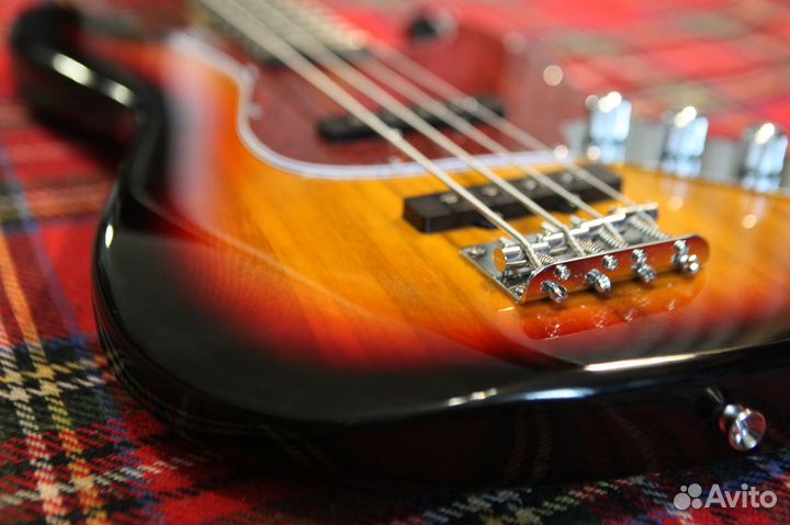 Бас-гитара Fender Jazz Bass реплика новая
