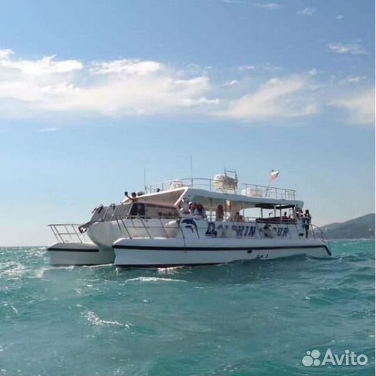 Морская прогулка вдоль побережья Адлера