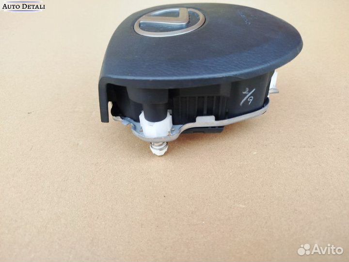 Подушка водителя в рулевое колесо Lexus NX Z10