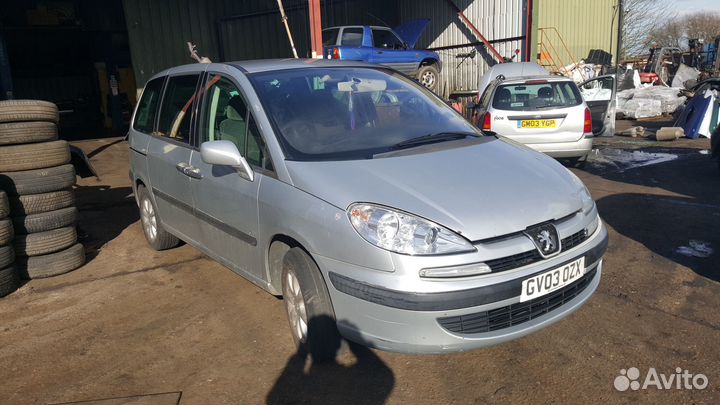 Разбор на запчасти Peugeot 807