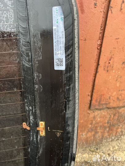Стекло двери багажника Porsche Macan 2013+