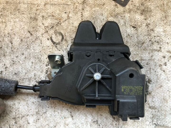 Замок багажника Mercedes-Benz E-Class W212