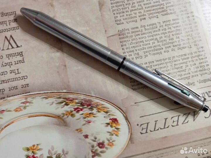 Ручка трёхцветная СССР
