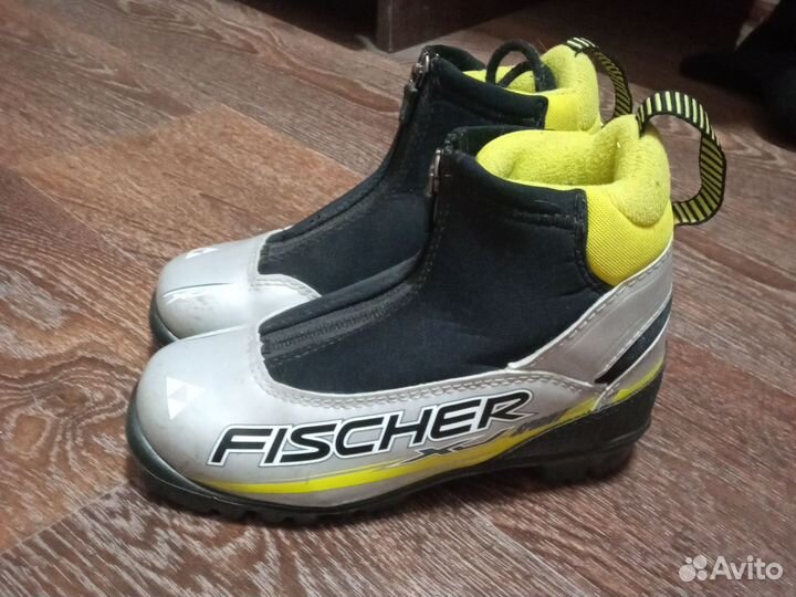 Лыжные ботинки детские