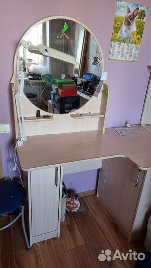 Стол письменный