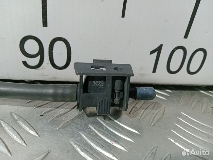 Б/У Шланг омывателя в сборе с форсунками Me#001