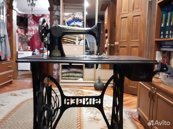 Швейная машина Singer