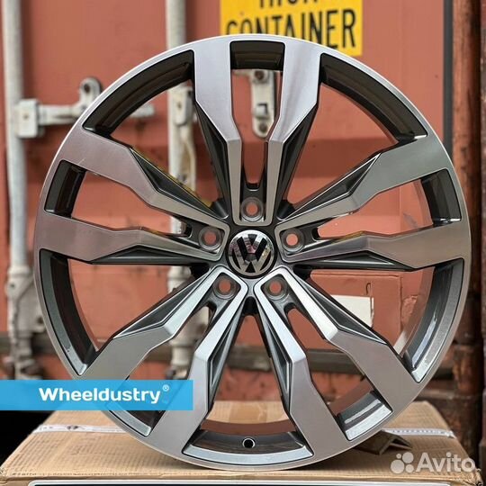 Диски R20 Suzuka Volkswagen Touareg кованые