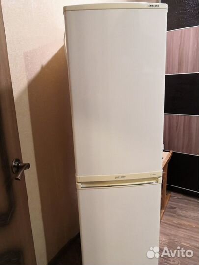 Холодильник бу Samsung 155л