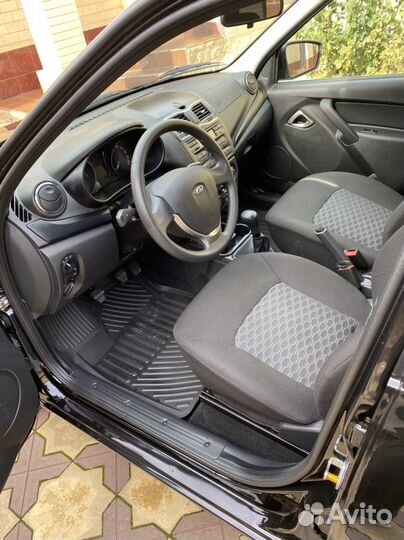 LADA Granta 1.6 МТ, 2023, 10 500 км
