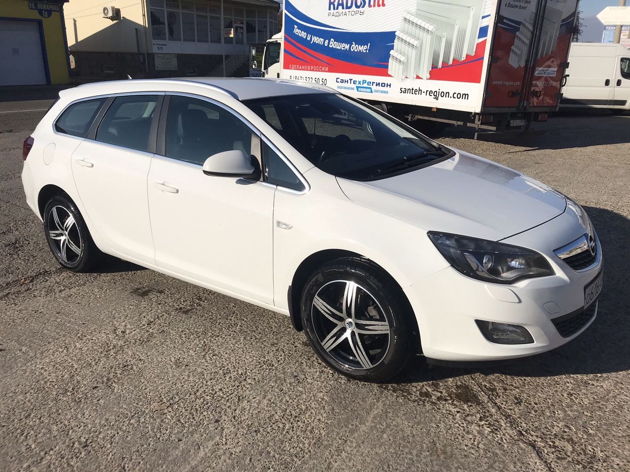 Opel Astra: фото владельца