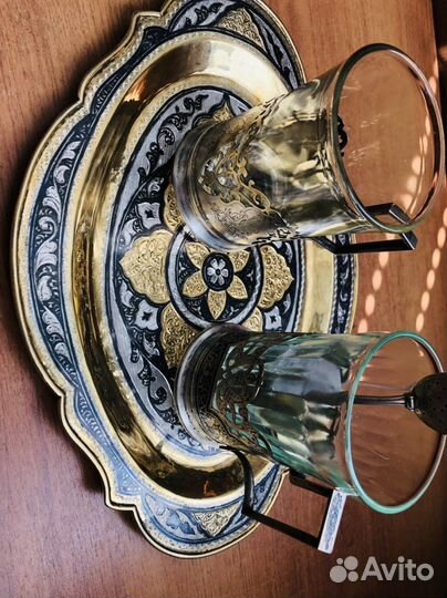 Поднос и подстаканники.Серебро