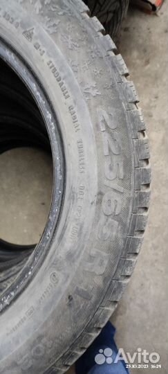 Continental ContiIceContact 4x4 225/65 R17