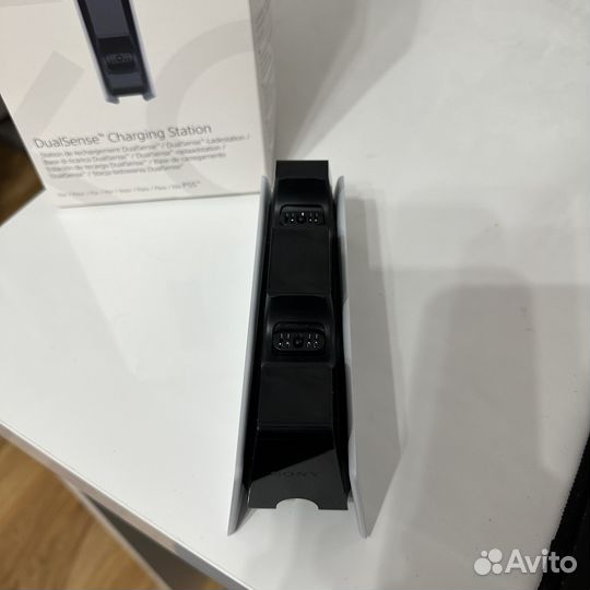 Зарядная станция ps5 Dualsense Б/У