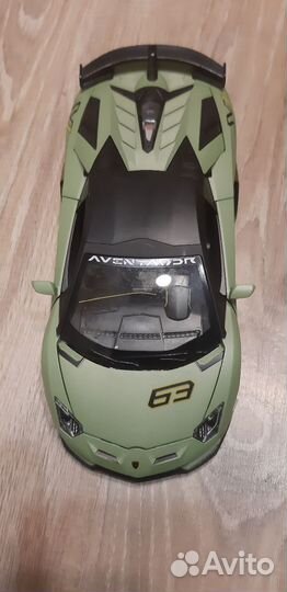 Lamborghini Aventador SVJ roadster 1/24