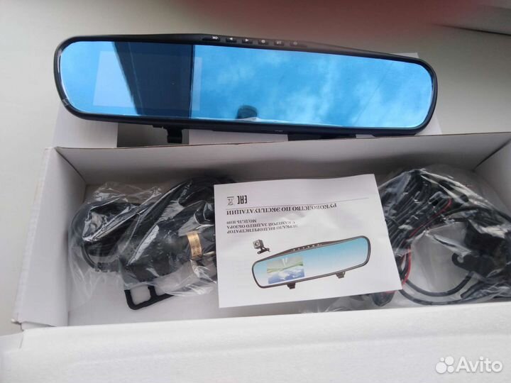 Зеркаловидеорегистратор