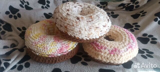 Подушка пончик. Ручная работа