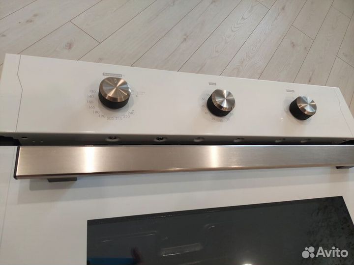 Духовой шкаф газовый Delonghi SGB 4 RUS