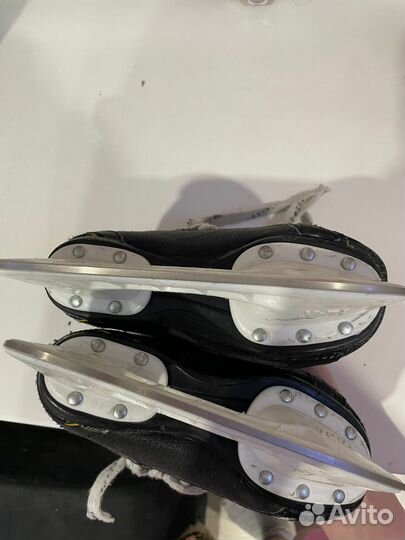 Хоккейные коньки bauer Y11R