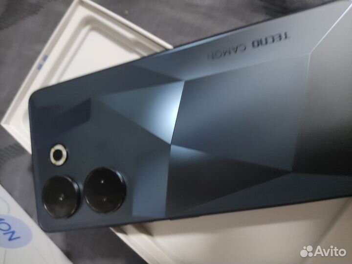 TECNO Camon 20 Pro, 8/256 ГБ